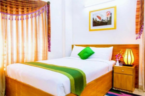 Отель Hotel Dhaka Garden Inn  Koтвали